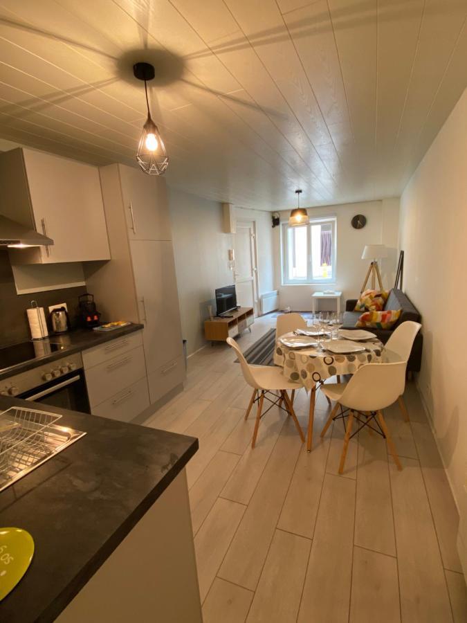 Mister Charles Est Cosy - Place Du Marche 3* Apartment